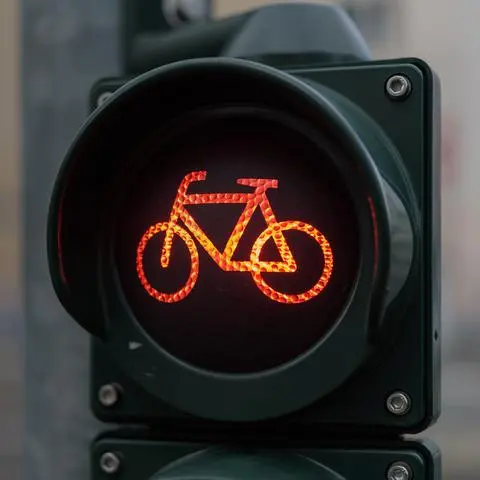 Für viele Radfahrer in Worms steht die Ampel auf rot. Sie geben der Stadt schlechte Noten.