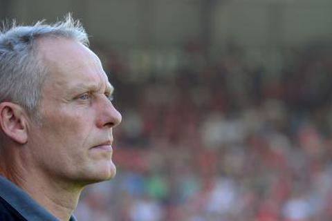 Seit 2012 hat der SC Freiburg mit Christian Streich wieder einen ähnlich eigenwilligen und charismatischen Trainer wie einst mit Volker Finke. Archivfoto: dpa