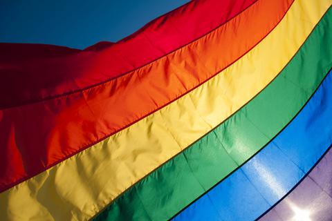 Mit einem Appell unterstützen Hunderte Fußball-Spieler und -Spielerinnen homosexuelle Profis, ihre Sexualität trotz möglicher Ängste öffentlich zu machen. Foto: dpa