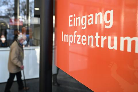 Der Eingangsbereich eines Impfzentrums.  Symbolfoto: Felix Kästle / dpa
