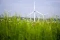 Beim Bau von Windrädern macht Deutschland Fortschritte. Doch in anderen Bereichen hakt es beim Klimaschutz weiter.