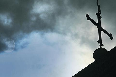 Die katholische Kirche möchte das Vertrauen der Gläubigen zurückgewinnen. Foto: dpa