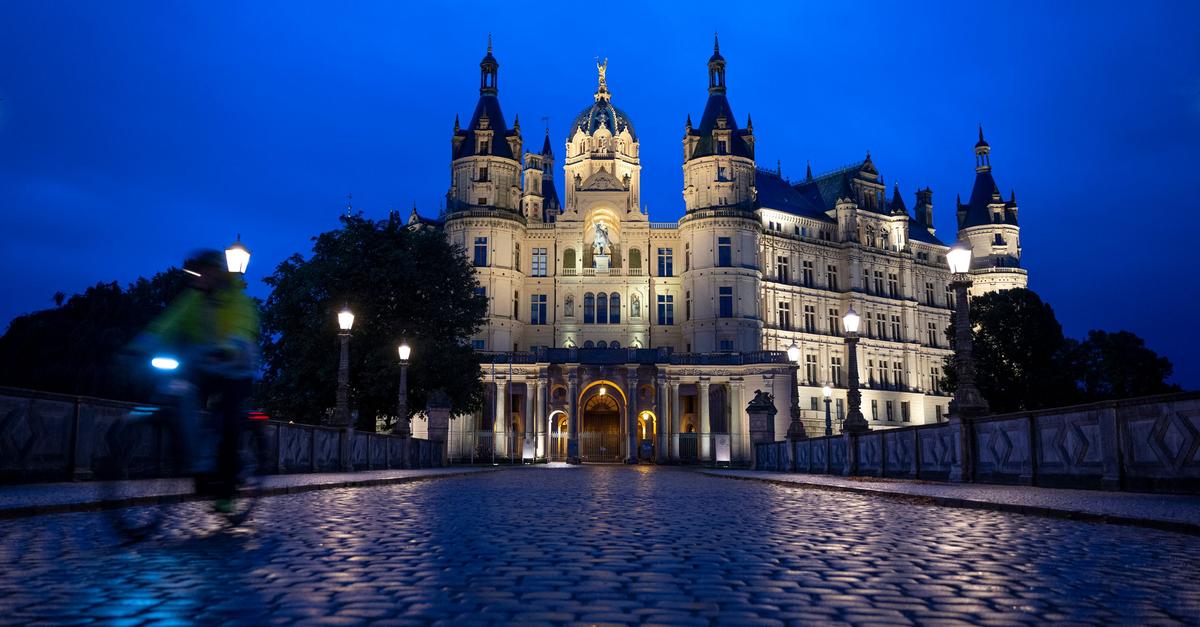 While Manuela Schwesig can form a government, Chancellor Merz is ...
