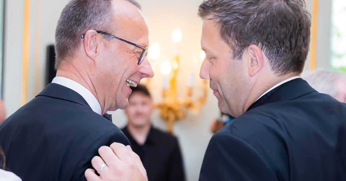 Fast start: Union and SPD begin exploratory talks