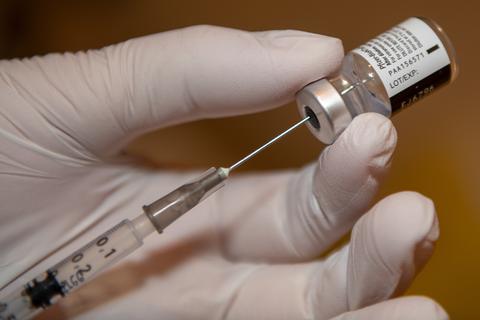 Mittlerweile haben mehrere Impfstoff-Produzenten die Zulassung in der EU beantragt. Foto: dpa