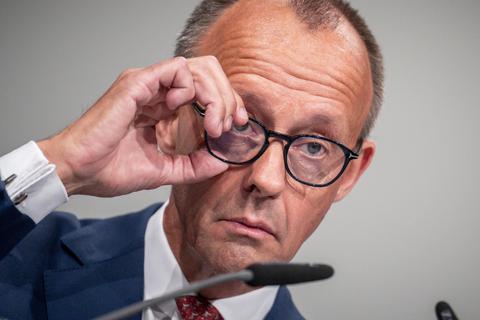 Eine Rede von CDU-Chef Friedrich Merz in Mainz wurde von Klima-Aktivistinnen gestört.