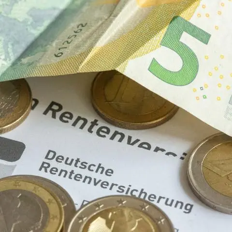 Über 20 Prozent der Frauen über 65 in Deutschland sind armutsgefärdet. Bei den Männern sind es etwa 18 Prozent.