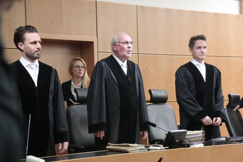 Darmstädter Richter, hier beim Auftakt eines Mordprozesses am Landgericht, fühlen sich überlastet. Archivfoto: Guido Schiek