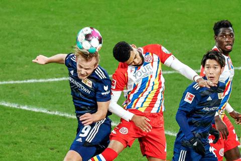Der 1. FSV Mainz 05 holt sich im Spiel gegen Union Berlin drei wichtige Punkte. Foto: Lukas Görlach. 