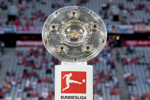 Die Meisterschale der Fußball-Bundesliga. Foto: dpa