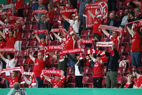 Beim ersten Bundesliga-Spiel der neuen Saison wollen die Mainzer – sofern alle Vorgaben erfüllt sind – 50 Prozent der Mewa Arena füllen. Foto: imago/Thomas Frey