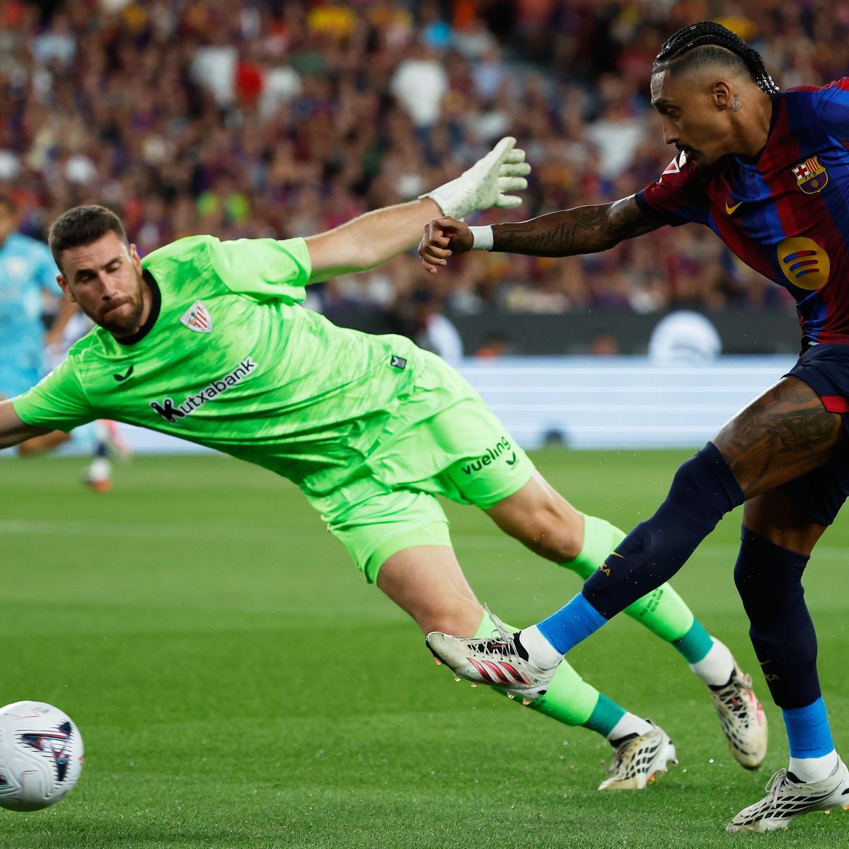 Flick gewinnt deutsches Duell mit Terzic - 2:0 für Barça