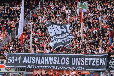 Handball Powerpoint Presentation Bundesliga-Präsidium warnt vor Gerichtsstreit um 50+1-Regel