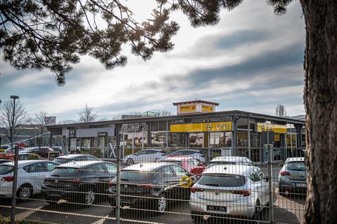 Eine Opel-Autohaus. Foto: Sascha Lotz