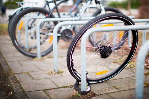 Jeden Tag werden im Schnitt 700 Fahrraddiebstähle bei der Polizei angezeigt. Wie groß die Dunkelziffer ist, weiß niemand.  Foto: dpa 