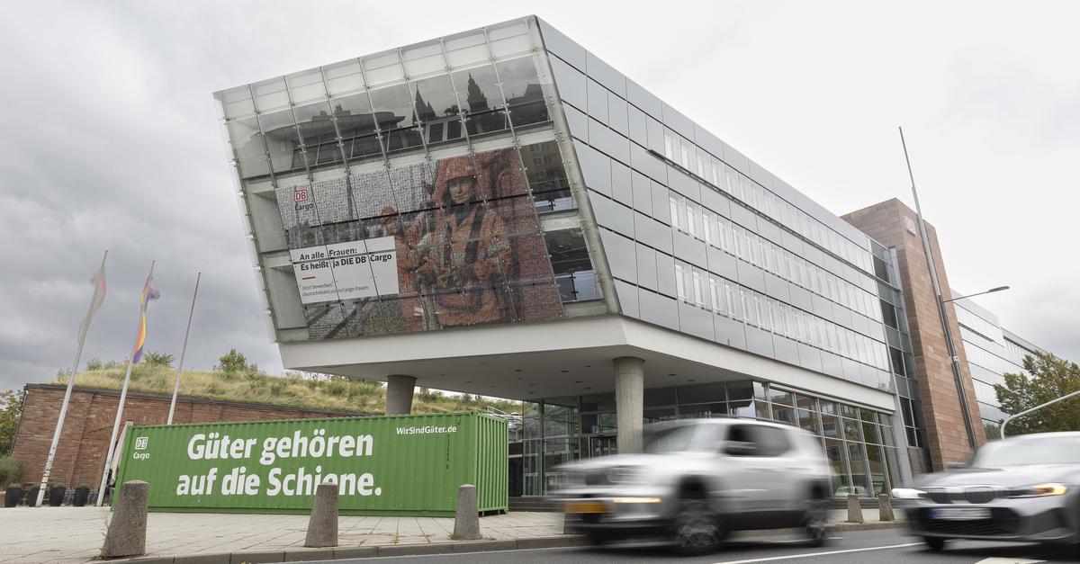 Gewerkschaft ruft zu Protest vor DB Cargo-Zentrale auf